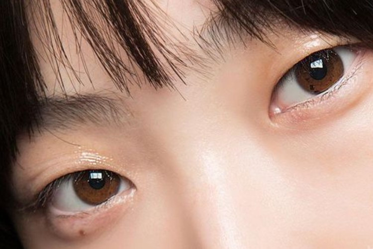 Daftar Harga Scot Mata atau Eyelid Tape Viral di TikTok Buat Bikin Lipatan Mata Untuk Kamu yang Monolids 