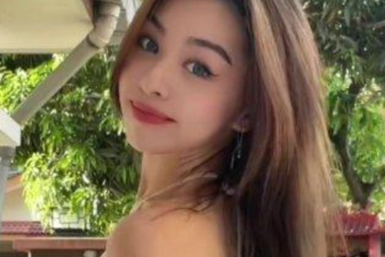 Video Viral Angelloweee Telegram Tanpa Sensor, Goyangan Sambil Jongkok Bikin 'Itu'-nya Kelihatan Bikin Netizen Salfok