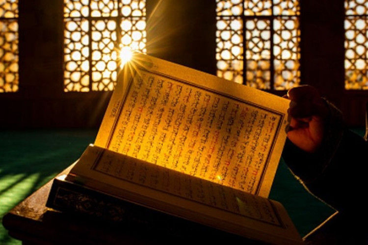 Ayat-ayat yang Diawali Ya Ayyuhalladzina Amanu yang Ada di Al Qur'an, Banyak yang Baru Tau!