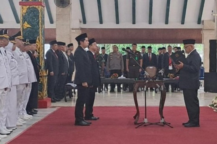 Bupati Malang Lantik Anak Kandung Jadi Kadis LH, Tuai Kontra dari Banyak Masyarakat!