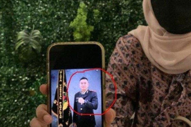 Istri Oknum Polisi di Sumut Spill Belasan Video Asusila Sang Suami, Lakonnya Dengan Janda!