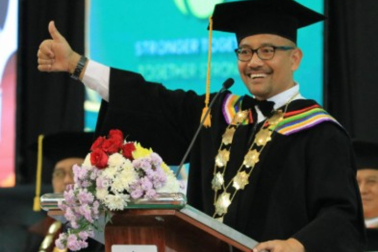 Pasang Surut Kepemimpinan Prof Akhmad Muzakki Selama Menjabat Sebagai Rektor Universitas Islam Negeri Sunan Ampel Surabaya