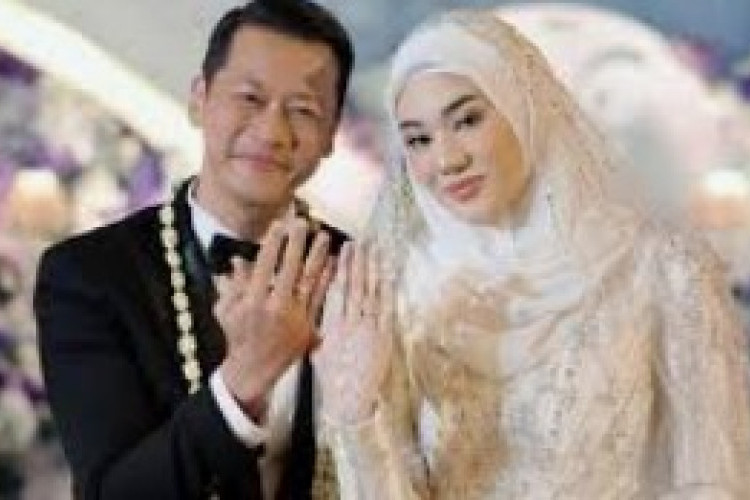 Bongkar Aksi Suami VCS dengan Wanita Lain, Clara Shinta Bikin Netizen Kebagi Dua Kubu