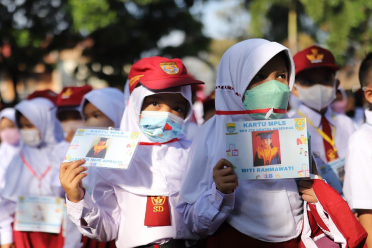 Cara Membuat Name Tag MPLS Kreatif Paling Mudah dan Praktis, Dijamin Langsung Berhasil dalam 5 Menit