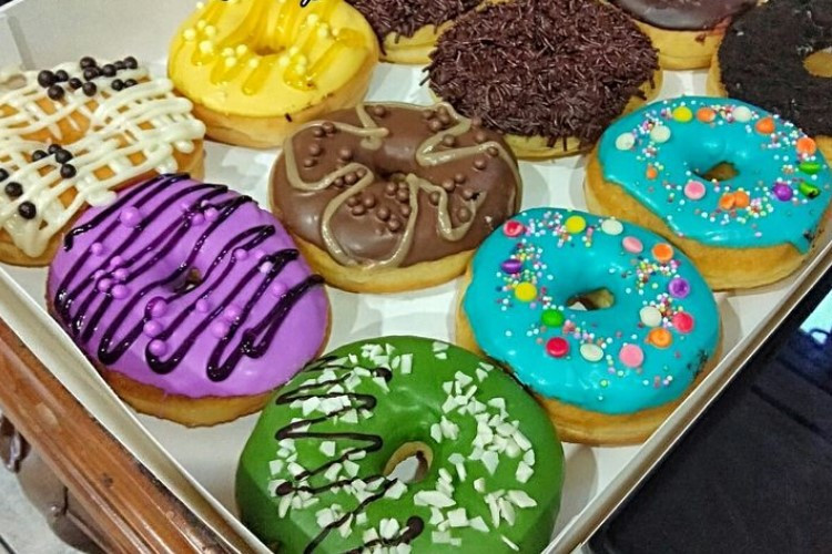 Daftar Harga Menu Donat Madu Bogor Tahun 2023, Hadirkan Aneka Varian Donat yang Bikin Ngiler