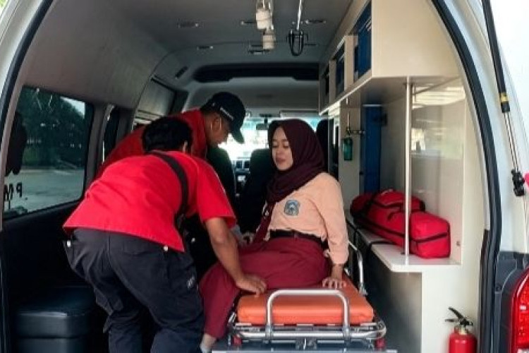 Nasi Goreng MBG Basi Jadi Penyebab 50 Siswa dan Guru SMAN 3 Nganjuk Alami Mual Muntah Karena Keracunan Massal