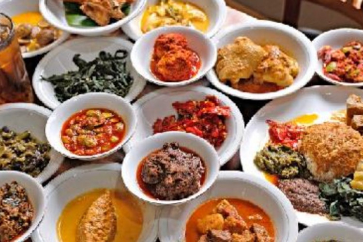 PROMO! Menu Nasi Padang Sederhana Baru Jakarta, Lengkap Lauk dengan Sayur Khas Padang