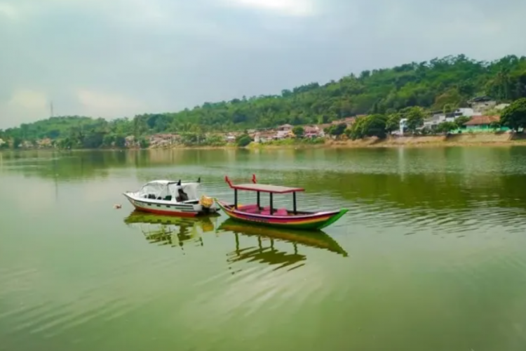 Rekomendasi Tempat Wisata Padalarang Dekat Stasiun dan Paling Populer 2023, Cocok Banget Untuk Menghabiskan Waktu Bersama Keluarga