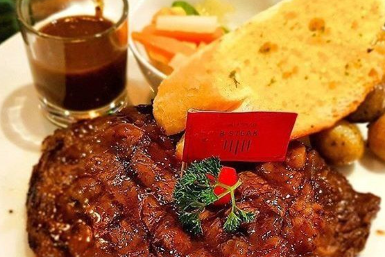 Alamat dan Jam Buka Bsteak Grill & Pancake Family Western Restaurant, Cocok Banget Buat Ngedate Bareng Ayang 