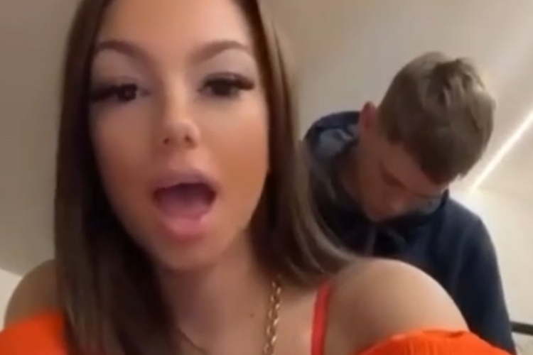 Full Lien Vidéo Viral XXX de Alice Beaumont Leak HD 1080p Non Censuré, La Star d'OnlyFans Qui Tient ses Fans En Haleine