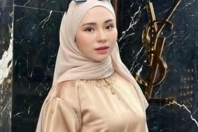 Profil dan Biodata Adira Salahudi, Selegram Cantik Asal Malaysia yang Terlibat Skandal Video Dewasa