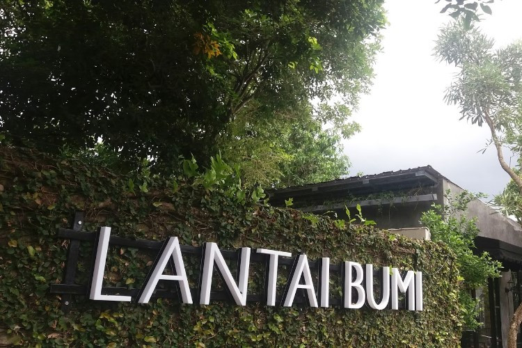 Lantai Bumi Cafe Yogyakarta: Harga Menu, Alamat Lengkap, dan Jam Buka-Tutup Tahun 2023