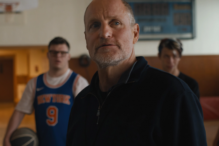 Nonton Film Champions (2023) Sub Indo Full Movie HD, Woody Harrelson Jadi Pelatih Basket Tim Disabilitas