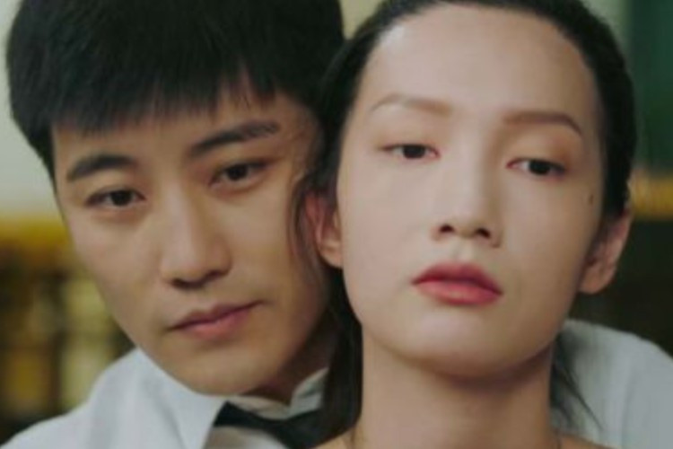 Sinopsis Drama China Ta Bei Hou De Na Shuang Shou (2023) Kisah Terapis yang Jadi Korban KDRT Suami Toxic Selama Bertahun-Tahun