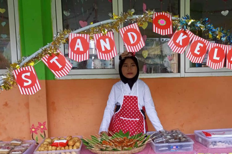 7 Contoh Stand Market Day yang Kreatif dan Menarik, Ikuti Tips Ini Biar Menarik Perhatian di Bazar 