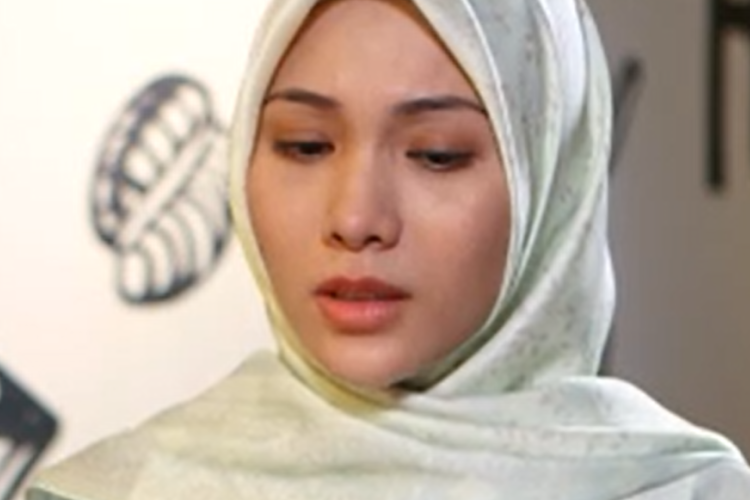 Nonton Sayangku Cikgu Hania (2025) Episode 26 Subtitle Indonesia, Yasmin Berjumpa Hania di Sekolah untuk Meminta Maaf