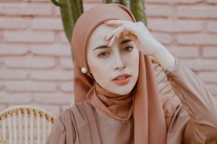 Kelebihan Warna Mocca dan Milo Untuk Acara Formal, Warna Andalan Buat Fashion Para Hijabers!