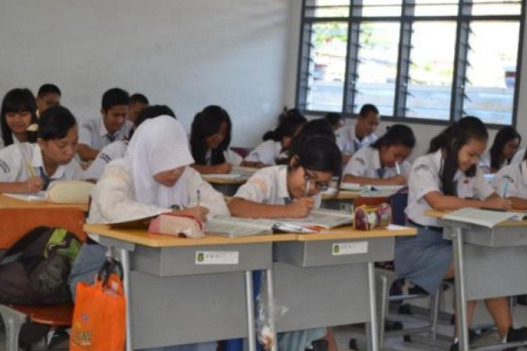 Contoh Soal USP Bahasa Indonesia Kelas 12, Persiapkan Diri Untuk Bisa Lebih Paham!