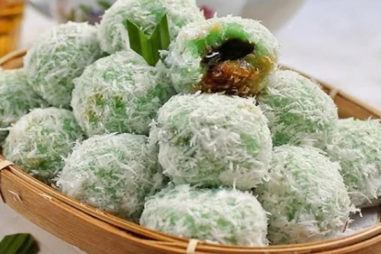 Ide Resep dan Cara Buat Klepon Ketan Gula Merah Untuk 40 Porsi, Dijamin Gurih dan Empuk!