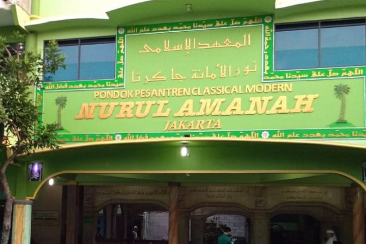 Sejarah Singkat Pondok Pesantren Nurul Amanah Jagakarsa, Mengasuh Anak-Anak Yatim dan Dhuafa