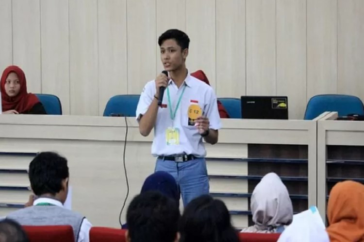 Contoh Teks Pidato Perpisahan Untuk Kelas 9 SMP/MTS Singkat dan Mudah Dihapal Tapi Berkesan Buat Audience