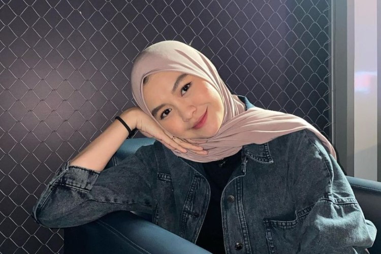Spill Nomor WA Salma Salsabil Terbaru 2023 Yang Masih Aktif, Si Cantik Bersuara Merdu Pemenang Indonesian Idol 