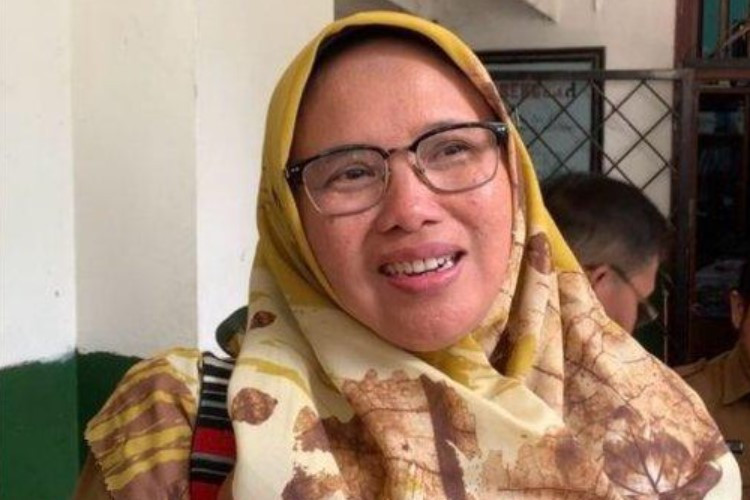 Viral Sukaemah Sosok Guru SD di Bekasi yang Sebut Kasus Bullying Sampai Amputasi Cuma Bercanda, Langsung Disenggol KPAI 