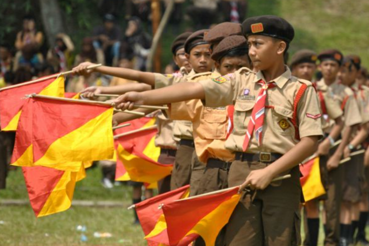 10+ Rekomendasi Yel Yel Pramuka Singkat dan Mudah Dihafalkan, Buat Regumu Bersemangat Selalu!