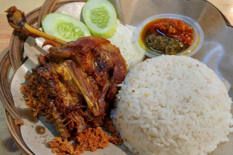 Harga Ayam Bebek Geprek Solo (ABGS) Kudus Terbaru 2023, Kuliner Nikmat dengan Harga Hemat