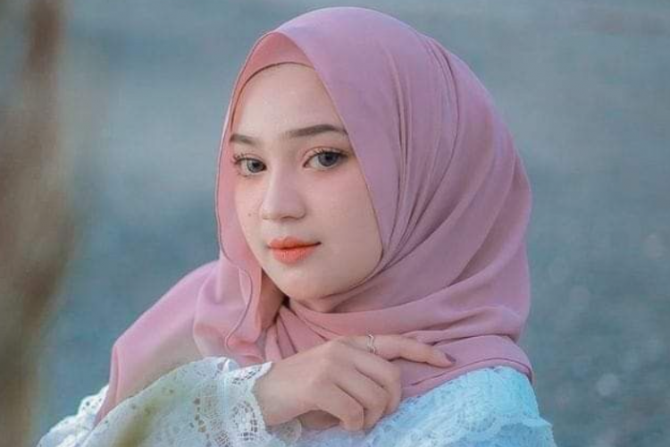 Cara Edit Warna Kerudung di HP atau PC Terbaru 2023, Gampang Banget dan Dijamin 100% Work