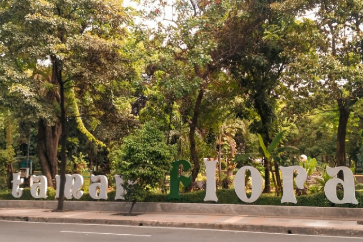 Potret Keindahan Taman Flora Surabaya, Destinasi Liburan Akhir Pekan Low Budget!