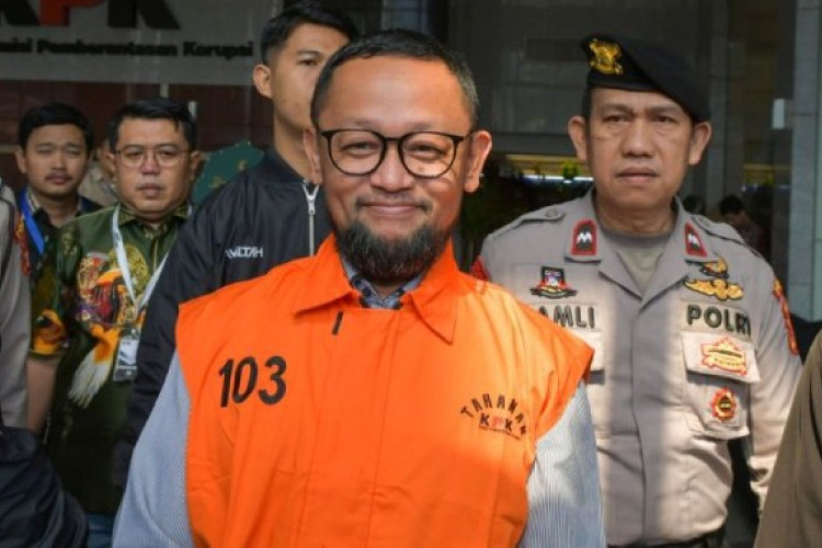 Didakwa Rugikan Negara Rp622 Miliar, Mantan Stafsus Menag Gus Alex Sebut Oknum DPR Minta Fasilitas VIP di Mina