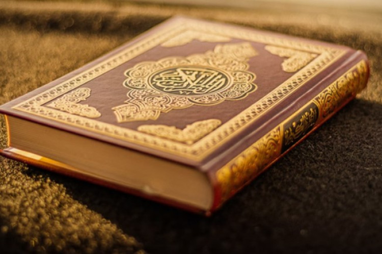 Bacaan Ya Ayyuhalladzina Amanu yang Ada di Al Qur'an: An Nisa ayat 135 Ayat dan Terjemahnya