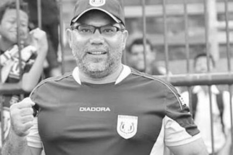 Sepak Bola Indonesia Berduka: Pelatih Legendaris Iwan Setiawan Meninggal Dunia pada Usia 68 Tahun 