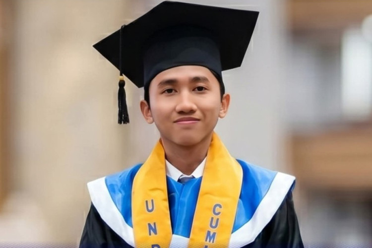 Kisah Inspiratif Pato Sayyaf, Lulus S1 Fisika Undip di Usia 18 Tahun Tuai Decak Kagum!