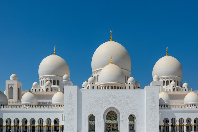 Inspirasi Warna Cat Masjid yang Minimalis dan Modern, Gunakan 7 Warna Ini Dijamin Adem Buat Beribadah 