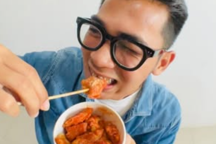 Profil dan Biodata Dimas Angga, Food Vlogger Njajantoksby Viral Usai Terseret Kasus Penipuan Endorse