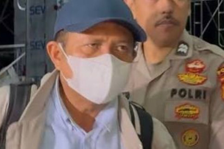Kronologi Ahmad Zaini Bupati Lombok Barat Lalu yang Terjaring OTT KPK Terkait Suap Proyek Infrastruktur, Ditangkap Saat Nobar Pildun