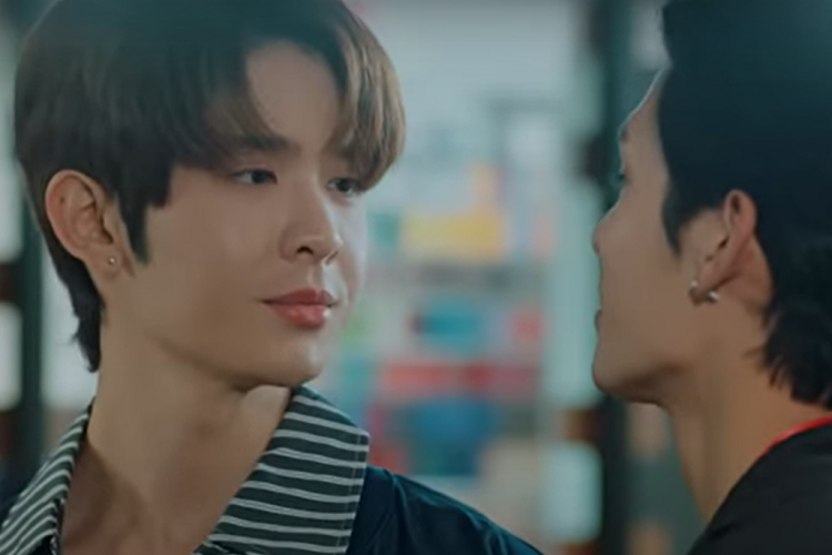 Nonton Drama BL Thailand Bed Friend (2023) Episode 5 Sub Indo dan Jadwal Tayangnya, King Mulai Cemburu