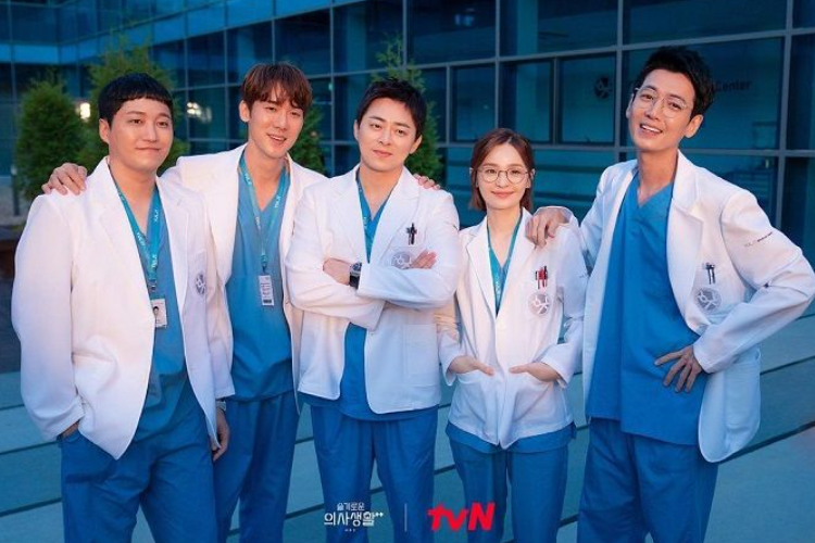 Sinopsis Hospital Playlist Season 2 Lengkap Dengan Daftar Pemeran dan Link Nonton Dari Musim Pertama Full 