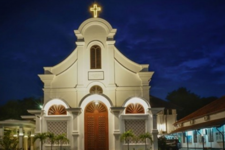 20 Daftar Gereja Katolik Surabaya Terdekat Dari Lokasi Saya Sekarang, Mudah Dicari di Google Maps!