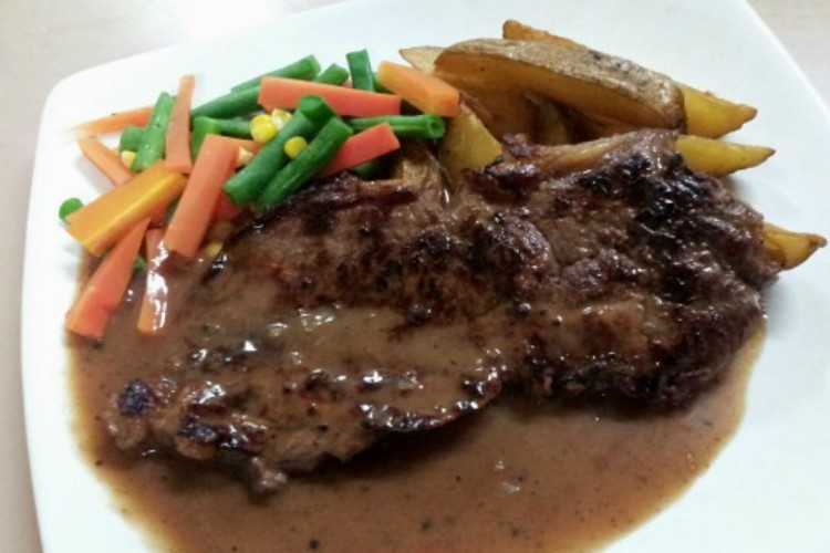 Harga Menu Joni Steak Terbaru Lengkap Dengan Alamat, Jam Buka-Tutup, dan Cara Pemesanannya 