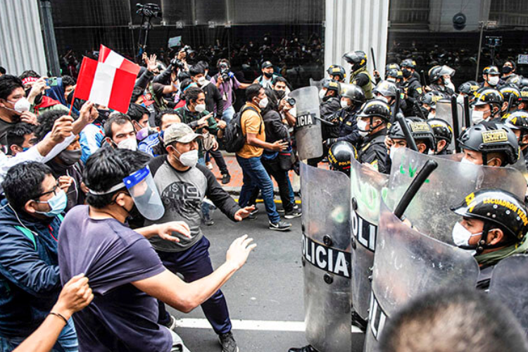 Kerusuhan Peru Tewaskan 45 Orang Demonstran yang Menuntut Dina Boluarte Mundur Untuk Pemilihan Baru