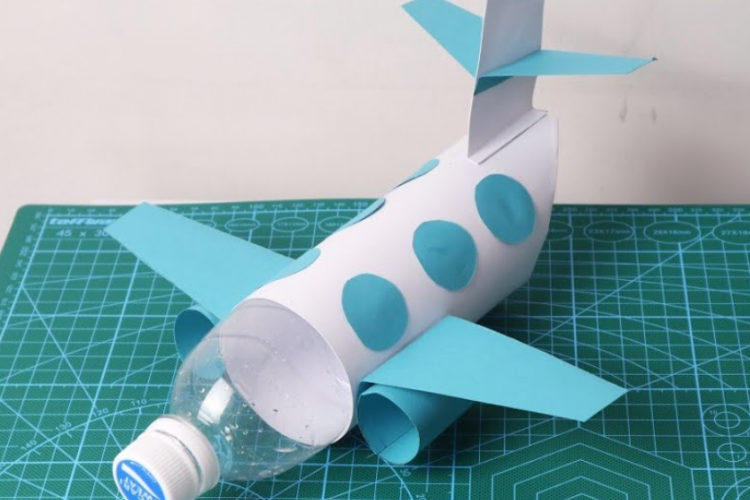 Cara Membuat Pesawat dari Botol Aqua Atau Pocari Sederhana, Mudah, dan Murah