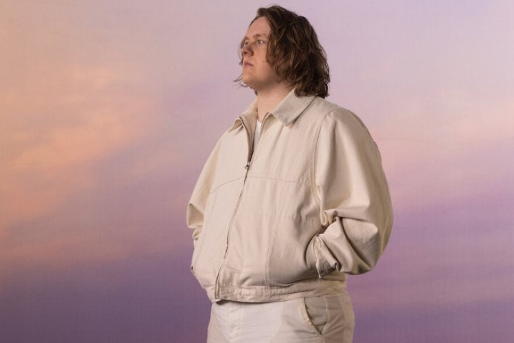 Nonton Film Dokumenter Lewis Capaldi: How I'm Feeling Now Full Movie Sub Indo, Cek Jadwal Rilis dan Link Nonton 