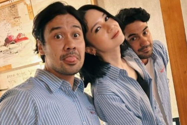 Sinopsis Film Heartbreak Motel yang Dibintangi Reza Rahadian, Laura Basuki dan Chicco Jerikho : Mulai Syuting Januari 2024!