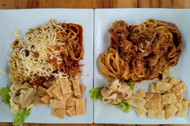 Alamat Lengkap dan Jam Buka Kedai Mie Nyinyir Yogyakarta, Rasa Gurih dan Manis Mie Berkolaborasi dalam Menu Julid