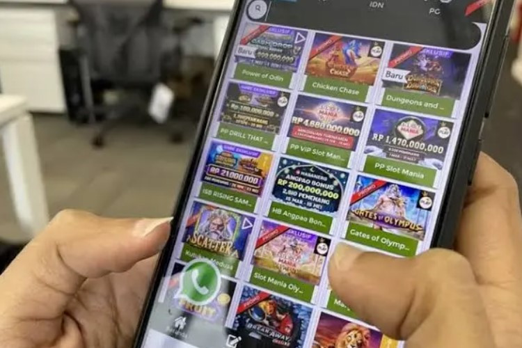 Cara Memblokir Akun Judi Slot Online di HP Android dan iPhone Secara Permanen 