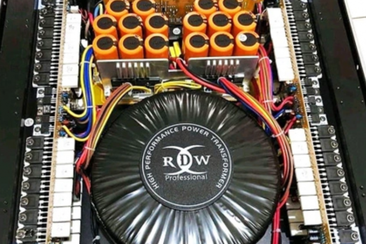 Harga Power Amplifier RDW Terbaru 2023, Suara Makin Kece Bikin Tetangga Langsung Horeg