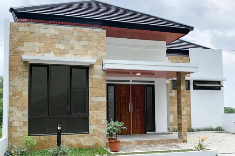 Kumpulan Gambar Teras Rumah dengan Batu Alam, Terlihat Asri dan Estetik! 